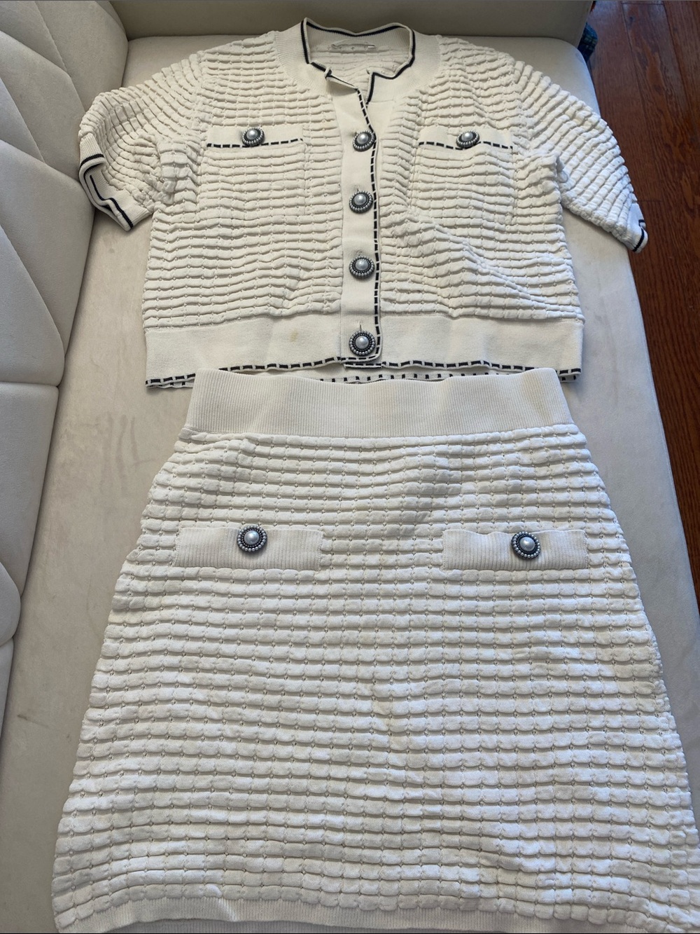 Women’s Cream Textured Knit Skirt - Classic Button Detail - Picture 1 of 1